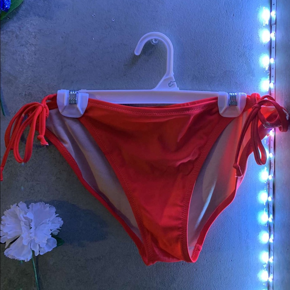 Swimming suit bottoms